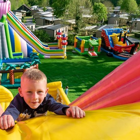 Camping Country Park Crecy La Chapelle - Site Officiel - Next To Disneyland Paris Exterior foto