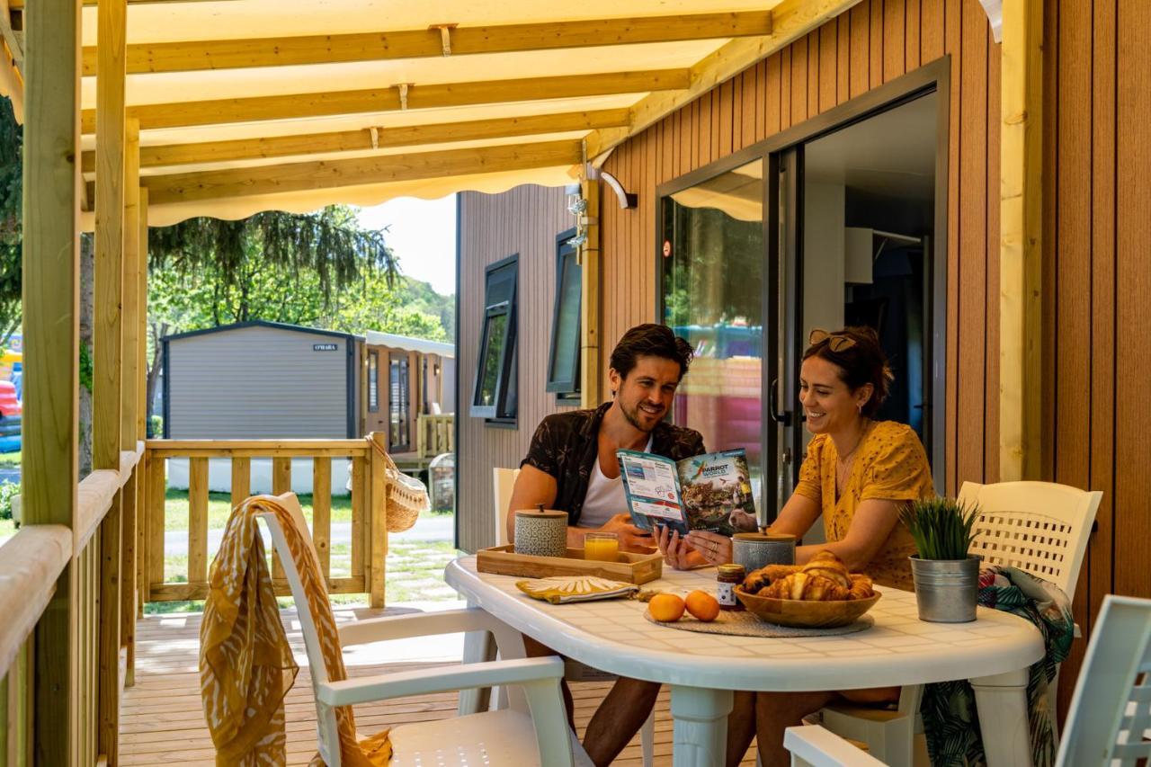 Camping Country Park Crecy La Chapelle - Site Officiel - Next To Disneyland Paris Exterior foto
